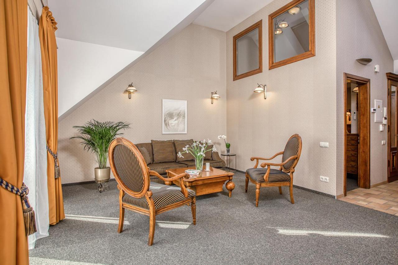 White Lily Apartment Klaipėda Exteriör bild